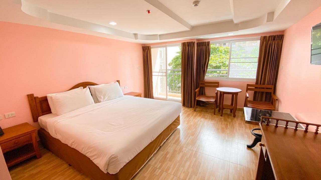 A.A. Pattaya Golden Beach Hotel Buitenkant foto