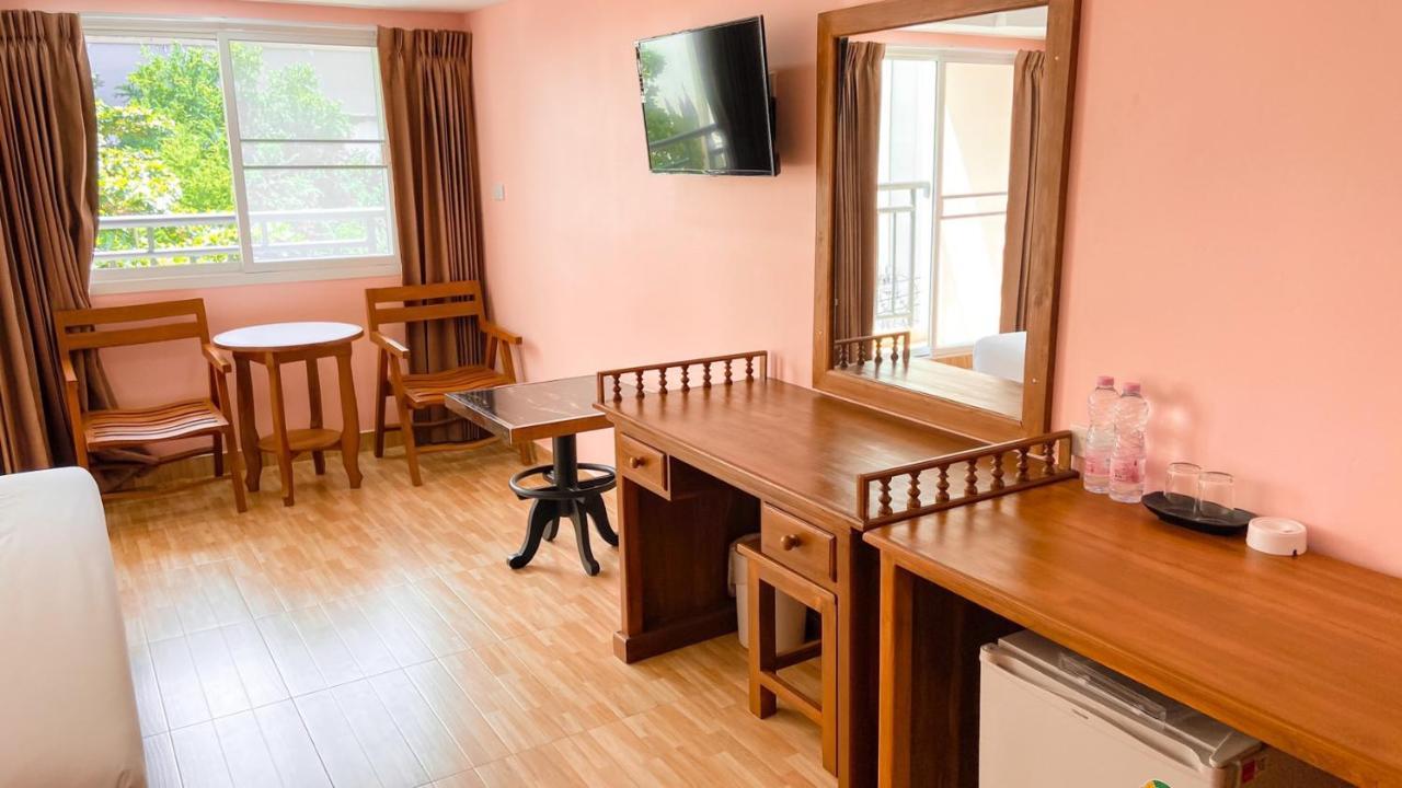 A.A. Pattaya Golden Beach Hotel Buitenkant foto