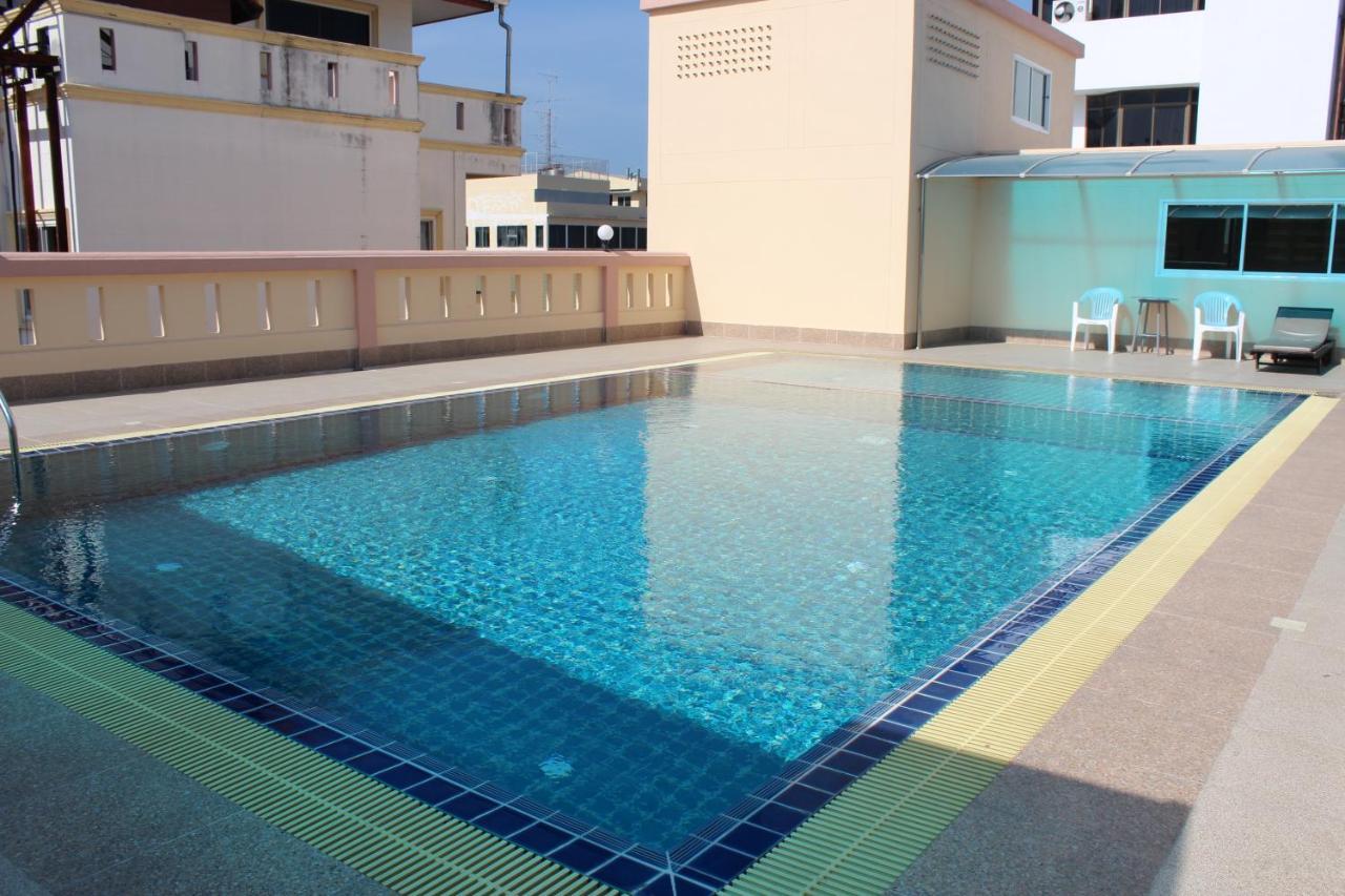 A.A. Pattaya Golden Beach Hotel Buitenkant foto